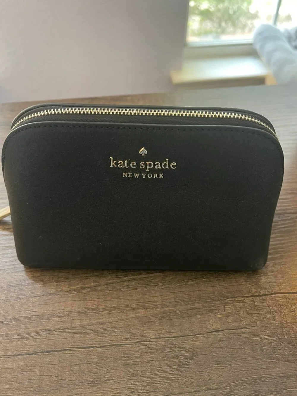 Like New Kate Spade New York Black Leather Zip Pouch Gold Hardware